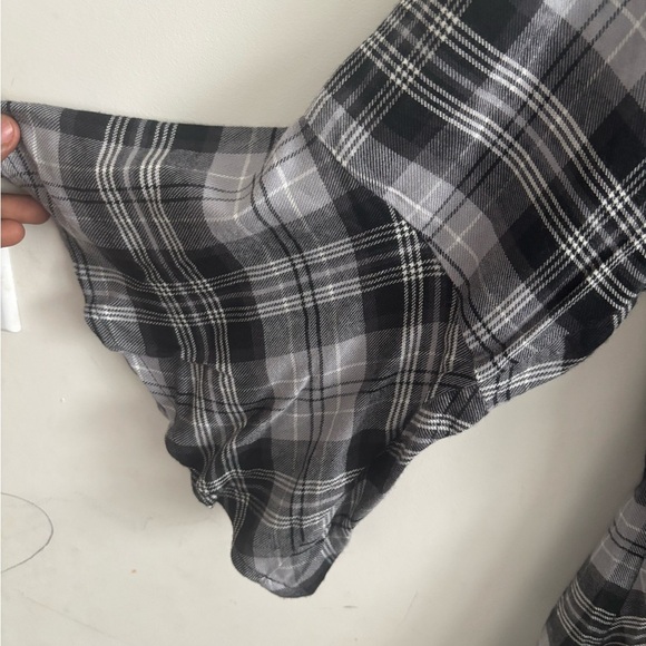 Torrid Blouse Flowy 3X Flannel Plaid Babydoll Button up whimsy black white Boho - Picture 4 of 7